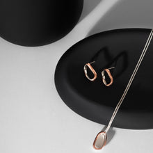Load image into Gallery viewer, Curves01 | Earrings